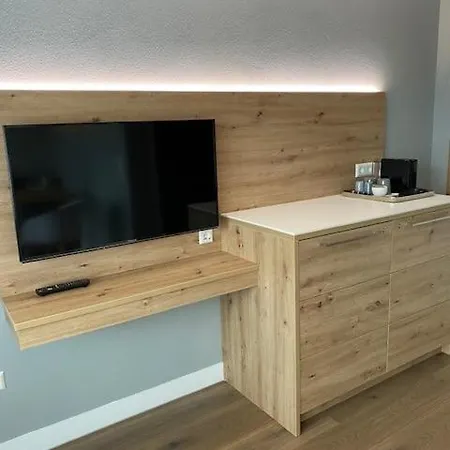 Hotell Hirsch 1783 3*