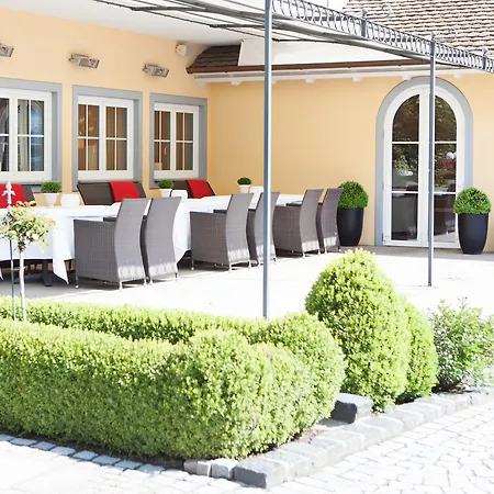 Hirsch 1783 Hotell 3*