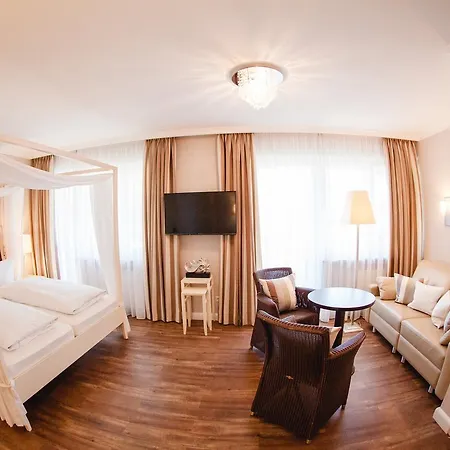 Hirsch 1783 Hotell 3*