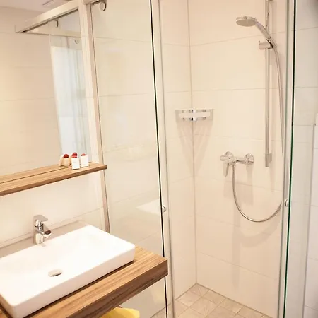 Hirsch 1783 Hotel Landhaus 3*