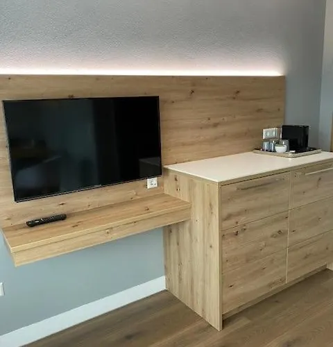 Hotel Hirsch 1783 3*