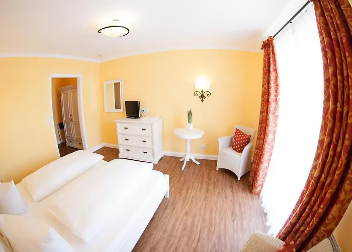 Hotel Hirsch 1783 3*